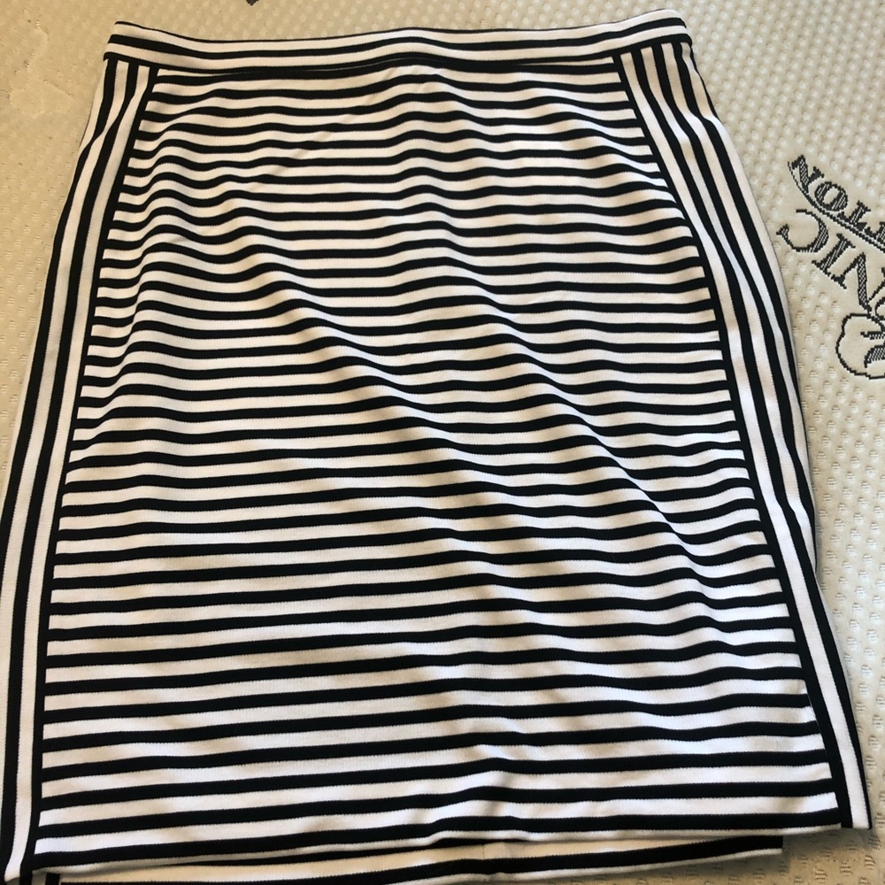 NWT banana republic striped mini skirt
